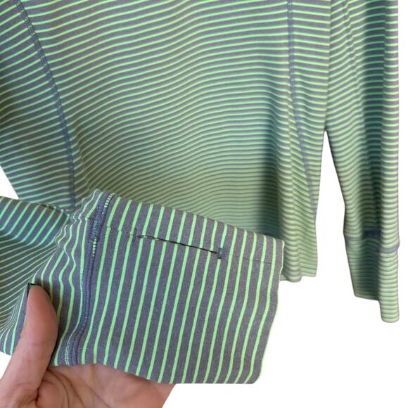 GapFit Women's Green + Gray Stripe Half-Zip Running Pullover Size Medium - Picture 4 of 6